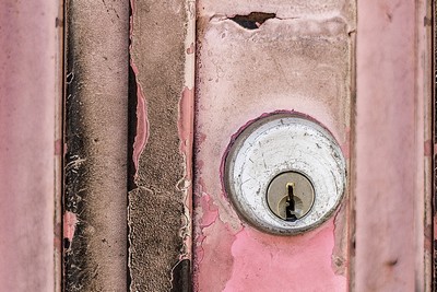 Ouverture de porte claquée fermée à clé serrurier Aillant-sur-milleron